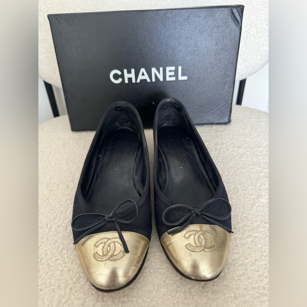 Chanel Navy Blue Flats